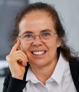 Tardos Éva (Éva Tardos)